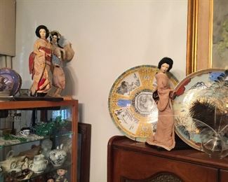 Vintage Geisha Dolls, Imari style charger plate