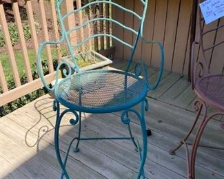 #77		3 Metal Bar Stools	28" Seats           	$100
