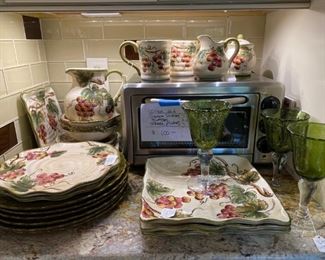 #4		27 pc. Grape Dishes 	Plates, Bowls, Glasses & 
                                              MORE!!	                                 $100
