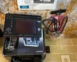 #102	Garmin - GPSMAP 740	7" Touchscreen w/Box	 
                                                            $135
