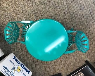 Doll patio table and chair.