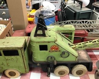 Lumar Contractors Crane Truck.