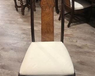 Dining chair that goes with dining table set.