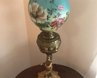 Beautiful Gone With The Wind Parlor Floral  Lamp!