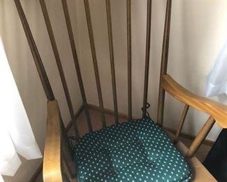 Rocking chair 
