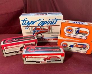 5 Collectible Model Banks