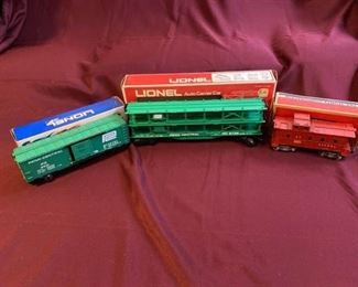 Collection of 3 Lionel train cars O Gauge