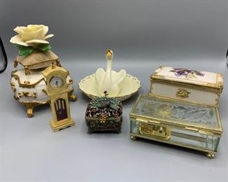 Music Boxes/Avon Swan Dish/Mini Grandfather Clock https://ctbids.com/#!/description/share/396712