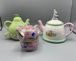 Peter Rabbit/Butterfly/Flowered Tea Pots https://ctbids.com/#!/description/share/396715