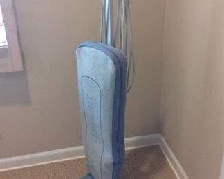 Oreck XL Silver Vacuum. $50. GR8
