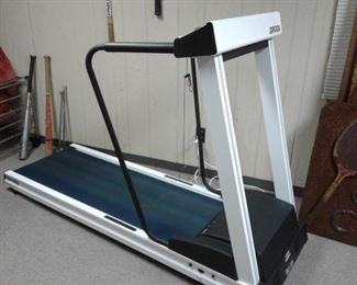 Spirit Treadmill SR225 Programmable Eagle Electronix.  $50.  B8