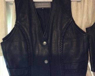 LADIES CONCEALED WEAPON CARRY VEST