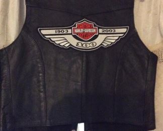 LEATHER HARLEY DAVIDSON VEST MEDIUM SIZE