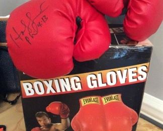 SIGNED BOXING GLOVES BY HOLYFIELD