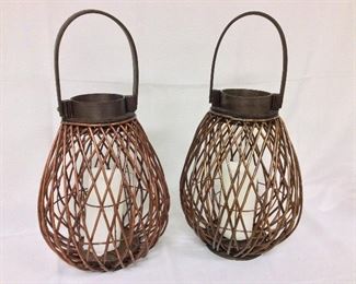 Two Linyi Jinkun Wood Globes, 19" H.
