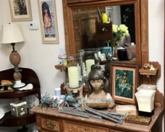 Antique Victorian Chest and Mirror.