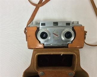 Revere Stereo 33 Camera. Wollensak Amaton 35mm f/3.5 Lenses. Serial No. V-14616. With Leather Case.