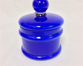 Steuben Glass Lidded Jar with Calcite Interior, 5 1/2" H.