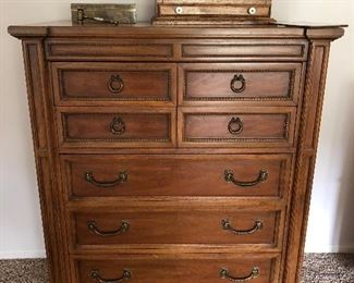 Thomasville Highboy Dresser 5 drawers 39"W 47"T 21"D $120 OBO text 847-269-6272 with offer pick up is available on Saturday. If your offer is accepted I will call for payment.