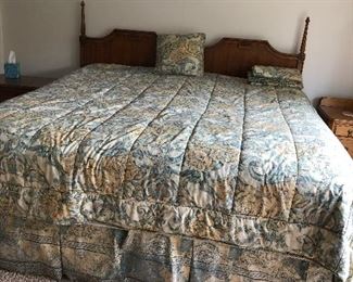 Thomasville King Size bed matching the 2 dressers and night stand with our without mattresses $300 OBO text 847-269-6272 with offer pick up is available on Saturday. If your offer is accepted I will call for payment.