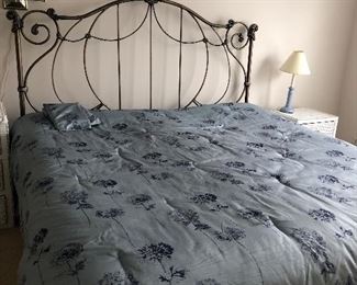 King Wrought iron bed with or with out mattress $300 OBO