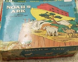 Vintage Noah's Ark $30
