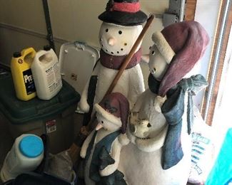 Heavy 4 foot plaster snow(wo)men