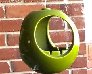 BU1101: Mid Century Hanging Pottery Ash Tray	 Auction 
