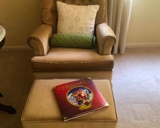 upholstered parlor chair wants to play frisbee with you (I'm sundowning on the creative captions here)