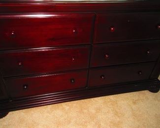 Munire Chest Of Drawers