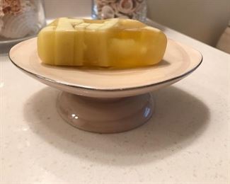 $4, Nicole Miller soap dish, ceramic 