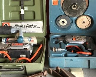 $10; black & decker power drill