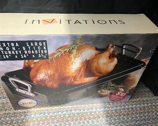 Turkey roasting pan  - $20 NOW ONLY $10