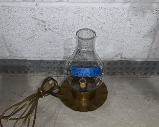 Inv 33 - Lamp/Lantern $12 