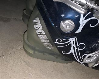 Inv 44 Ski Boots - $40