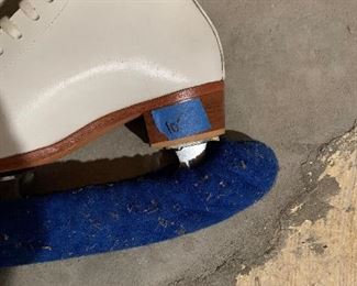 Inv 94 - Ice Skates - $10 