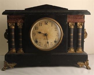 Vintage Sessions 8-Day Mantle Clock