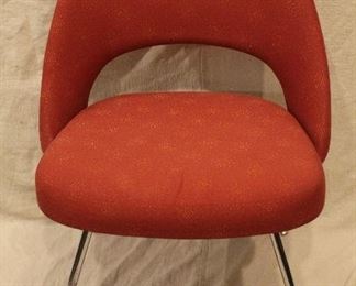 Knoll Saarinen Chair