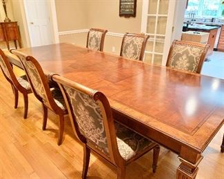 Ethan Allen Dining table and chairs.  Elegent, classic style.  "Goodwin Table" and "Addison" armchairs and side chairs.