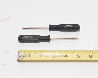 T2	Vintage Snap On Mini 1/8" Black Handle SSP 266-Phillips, SSP 46 -Flat Tip Set of 2	$24.95