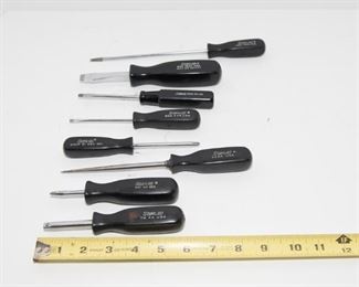 T32	Vintage Snap-On Black Handle SSD146, SSD153, SSDE63, SSD234, 5ASA, SSD104, SSDP31, TM4 A	            $129.95