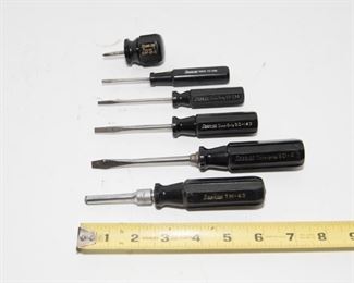 T56	Snap On Screwdrivers SDP-21, TM-40, SD-4, SD-143, SD-234, SSDE 42                      $48.95