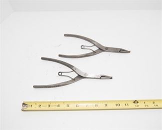 T67	Vintage Snap-On RIng Pliers SRP1, 70-A set of 2 $60.95