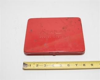 T92	Snap-On Socket Wrench Set in Box       $94.95