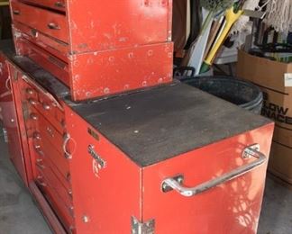 T97	Vintage Snap-On Rolling Tool Chest Deluxe with Side Cabinets, 19 Drawers	$995.00