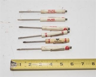 T122	Snap On Dealer Promo Pocket Screwdrivers                                     $4.95