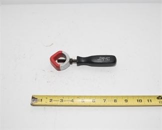 T146	Vintage Snap-On Black Handle  Nut Splitter $21.95