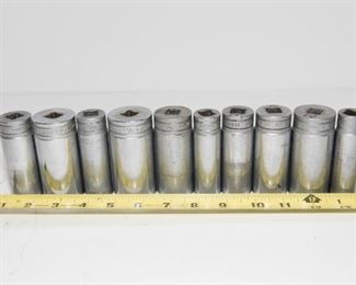 T147	Snap On Deep Chrome Sockets Set of 10 S321, 341, 261, 241, 381, 401, 281, 301, 361, 221 $114.95