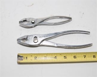 T154	Pair of Pliers Perber and Mopar  $6.95