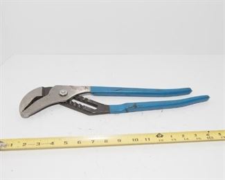 T176	Channel Locks Adjustable Pliers 460  $14.95